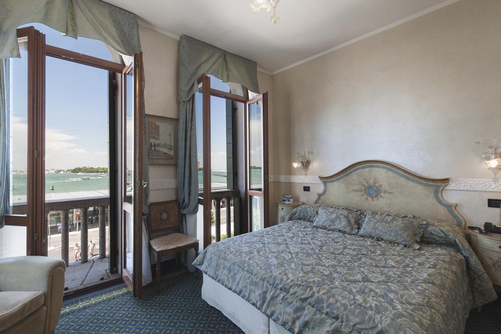 Hotel Riviera Venezia Lido Kültér fotó